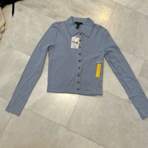 Women’s Forever 21 longsleeve button up shirt